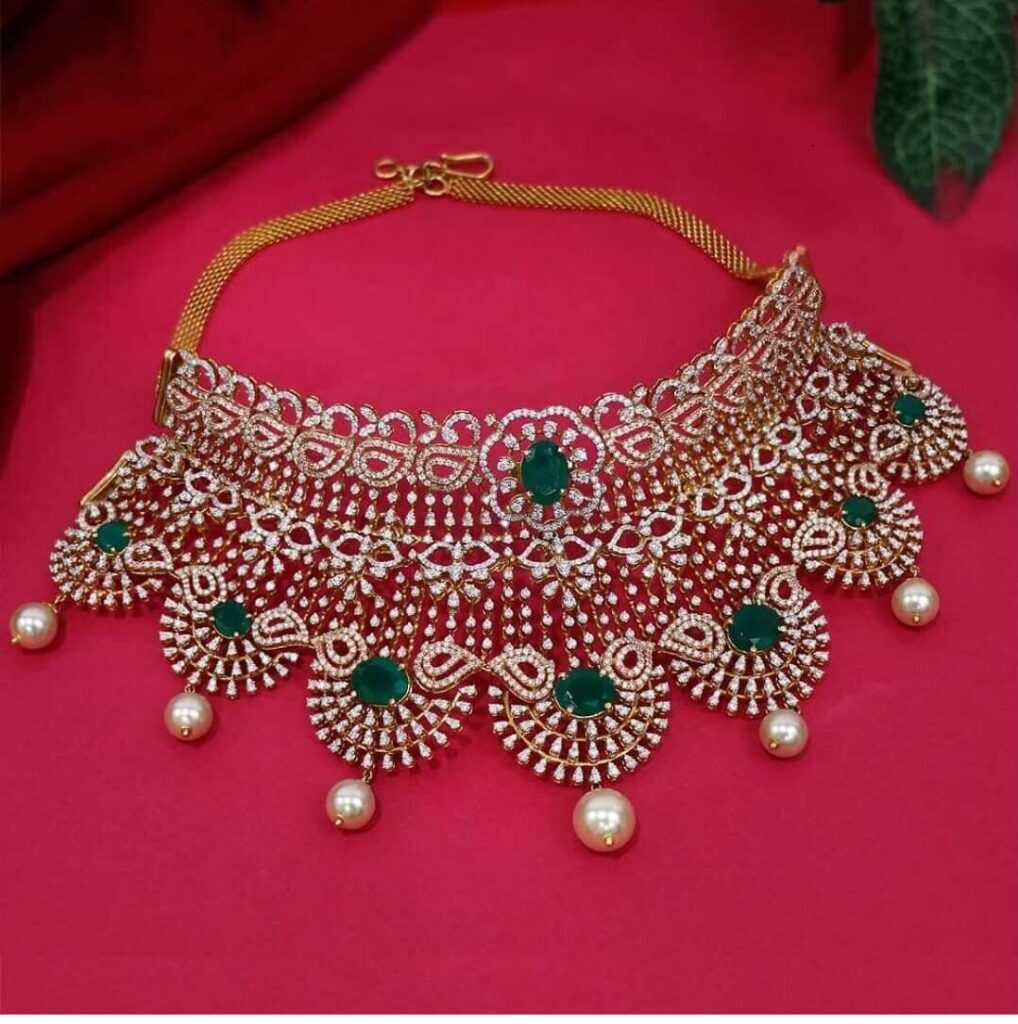 DIAMOND EMERALD JEWELLERY SET - South Indians Jewellery